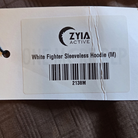 ZYIA whitefighter sleeveless hoodie - Picture 7 of 7